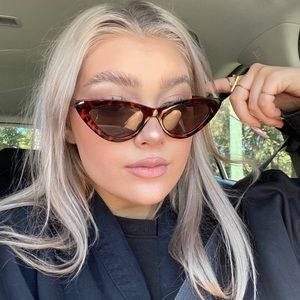 Meet your Posher, Beth